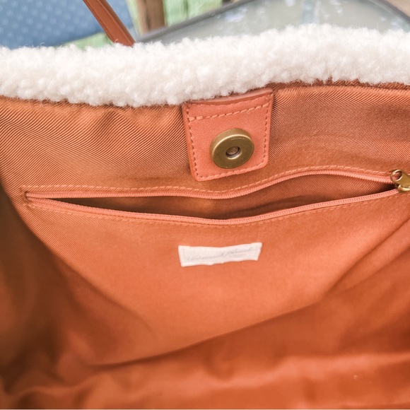 Universal Thread Target XL Brown Sherpa Tote Huge! - Picture 9 of 12